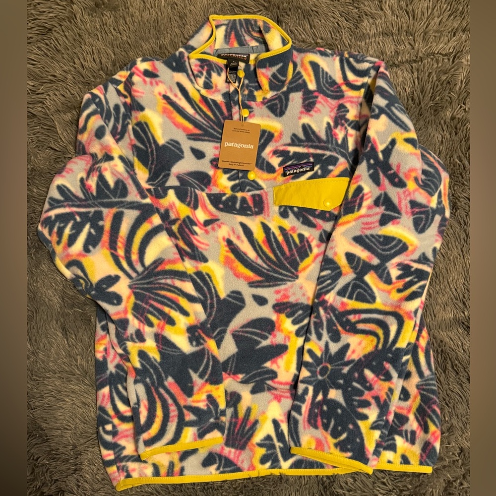 NEW- Patagonia Lightweight Synchilla Snap-T Pullover Fleece - Women's Small